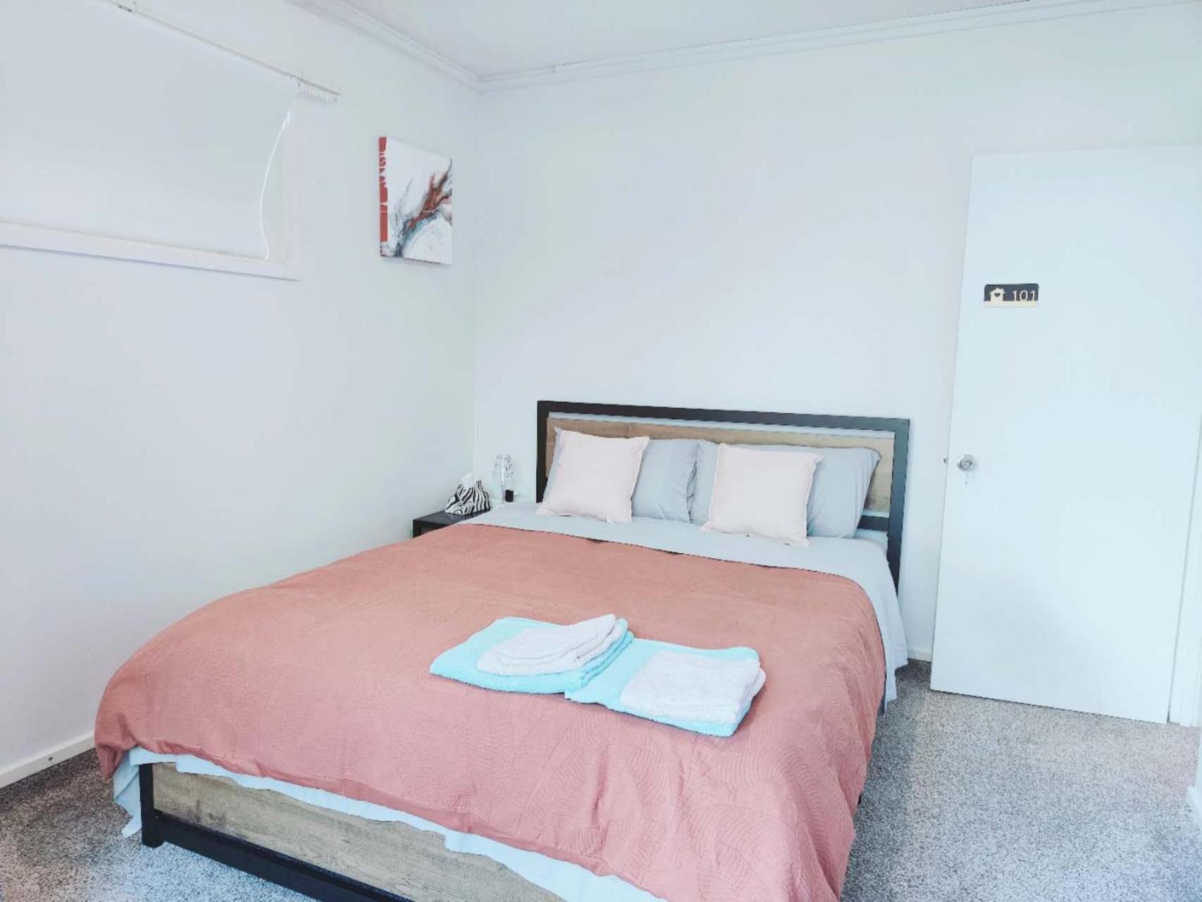 Sunny Cosy Rooms In Auckland Nice Garden Bush View Exterior photo